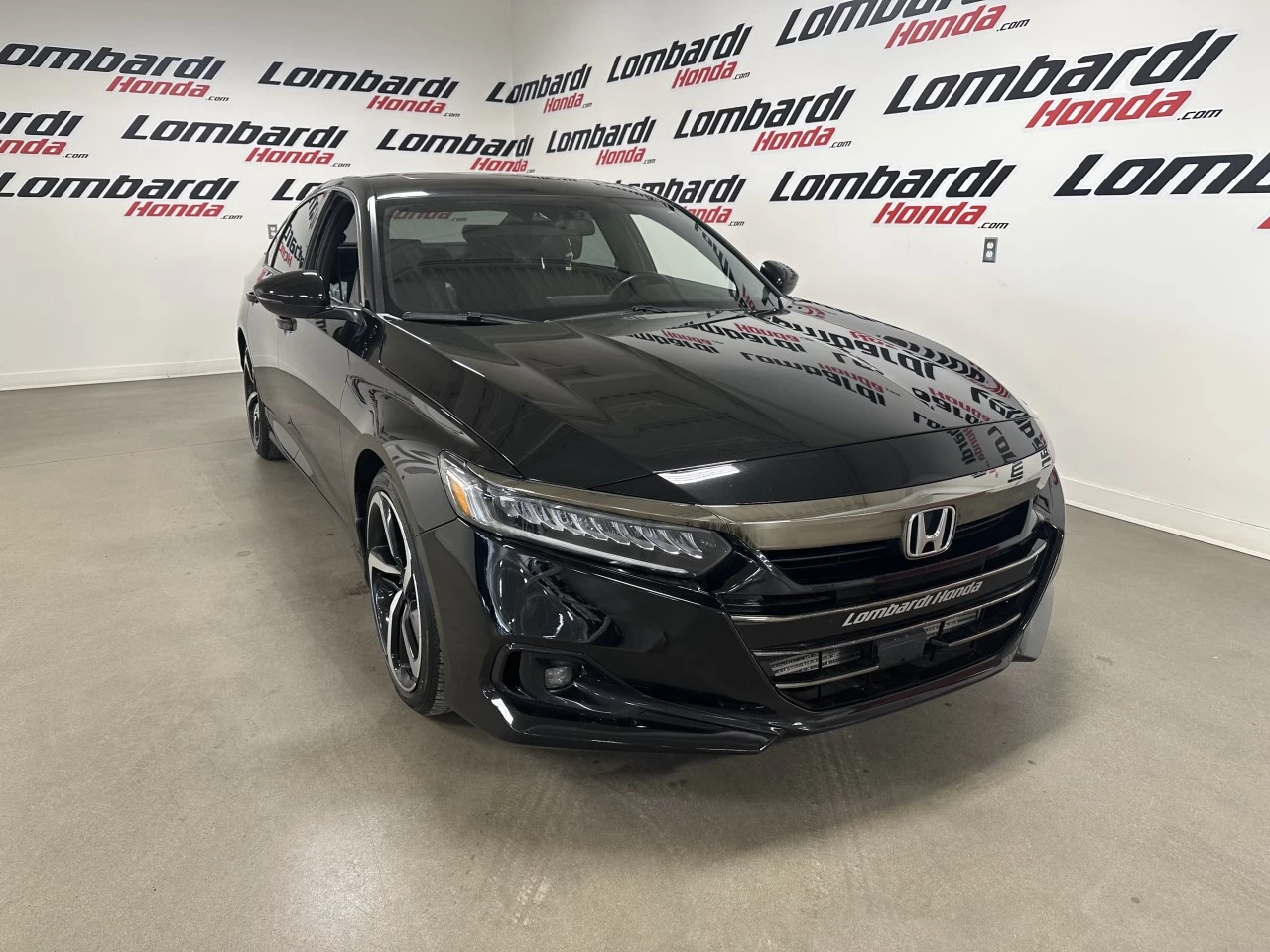 2021 Honda Accord
                                                    Sport Main Image