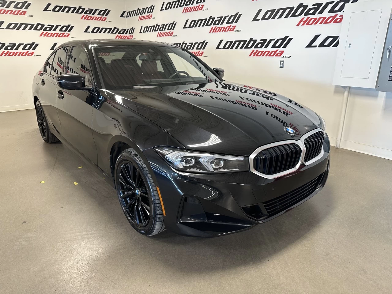 2023 BMW i3s
                                                    330i xDrive Main Image