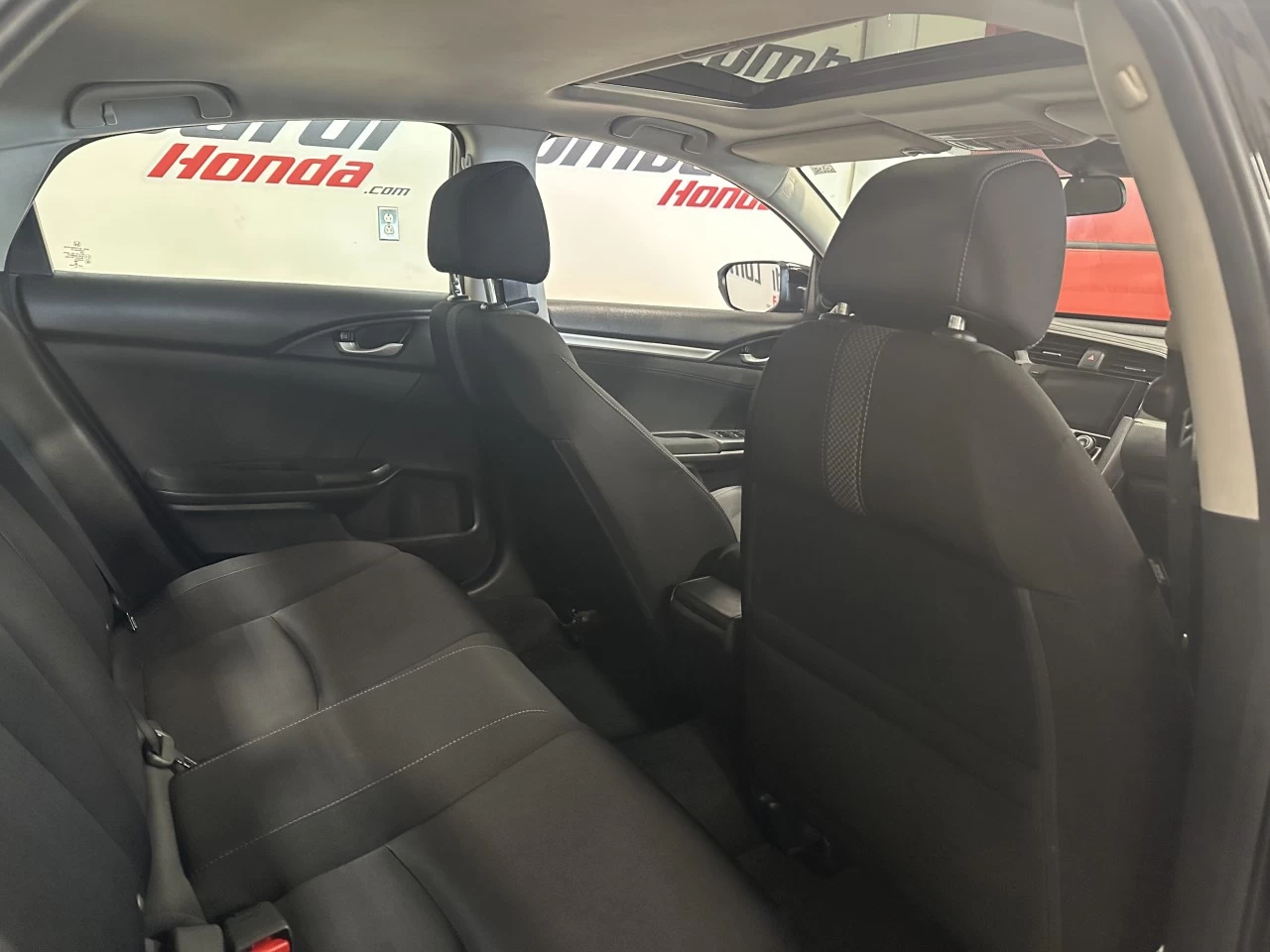 2021 Honda Civic
                                                    EX Image principale