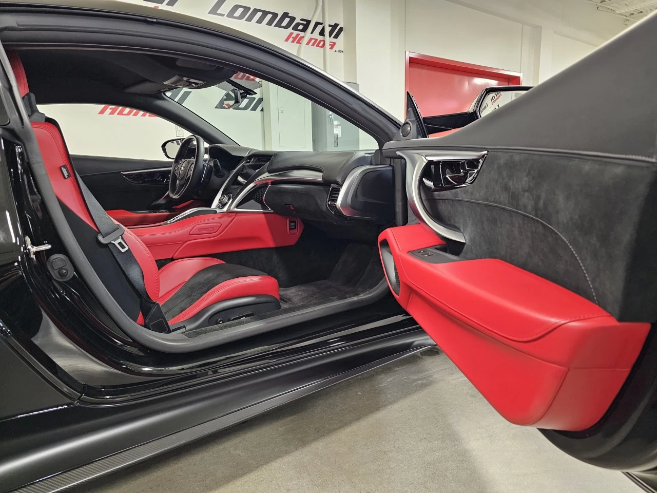 2017 Acura NSX FULL MAT PPF - FULL CARBONE - ORIGINAL - https://www.lombardihonda.com/resize/b990ff35b810a3abc0cc817b2ca24889-1