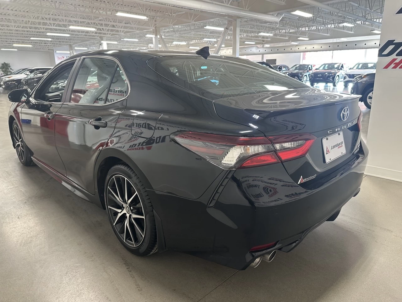 2023 Toyota Camry Hybrid Main Image