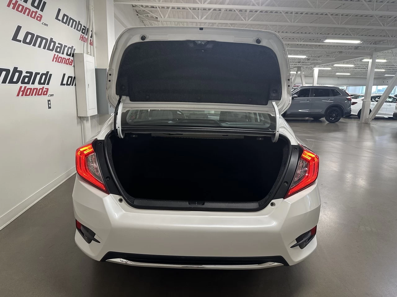 2020 Honda Civic EX Main Image
