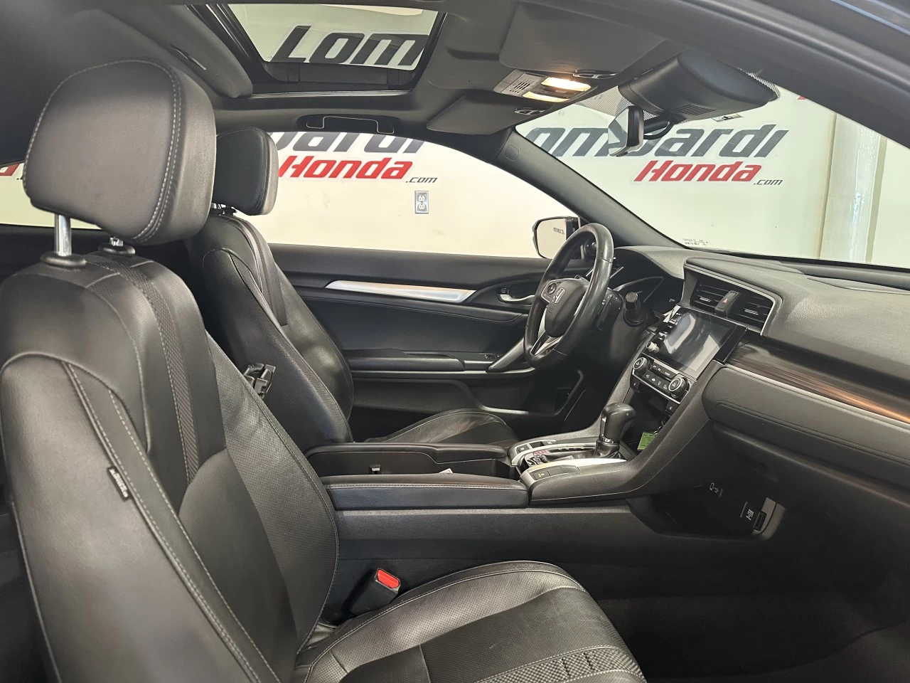 2020 Honda Civic Touring Image principale