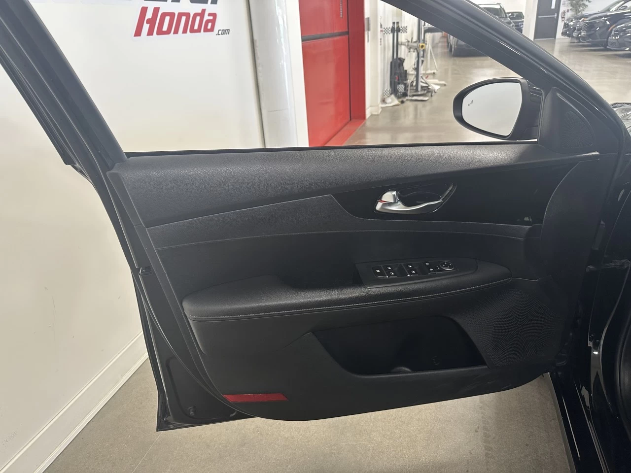 2021 Kia Forte EX/EX+/EX Premium https://www.lombardihonda.com/resize/b990ff35b810a3abc0cc817b2ca24889-1