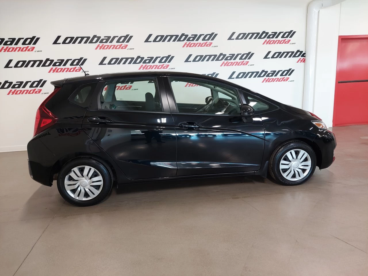 2017 Honda Fit
                                                    LX Main Image