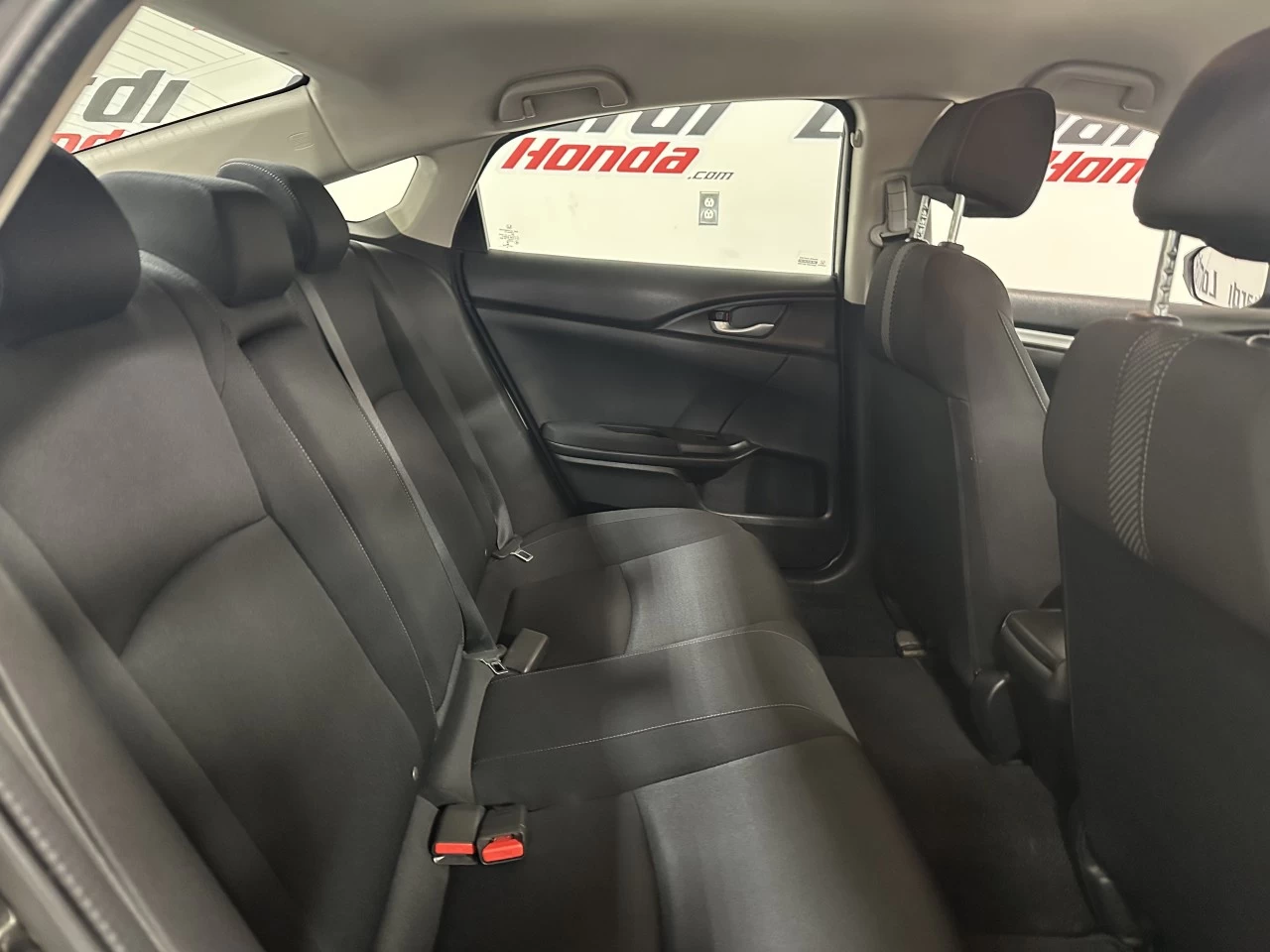 2016 Honda Civic LX Image principale