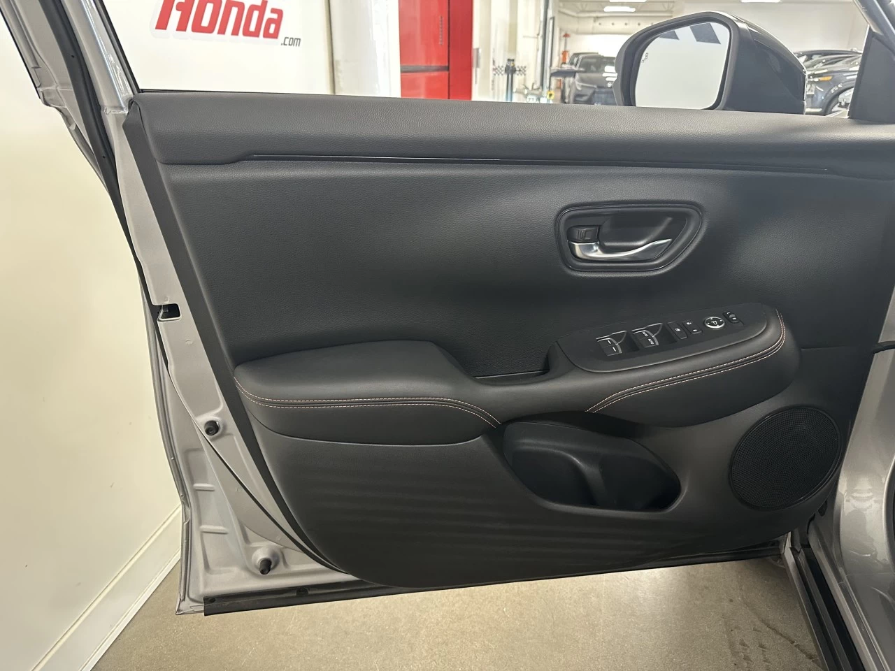 2023 Honda HR-V
                                                    Sport Image principale