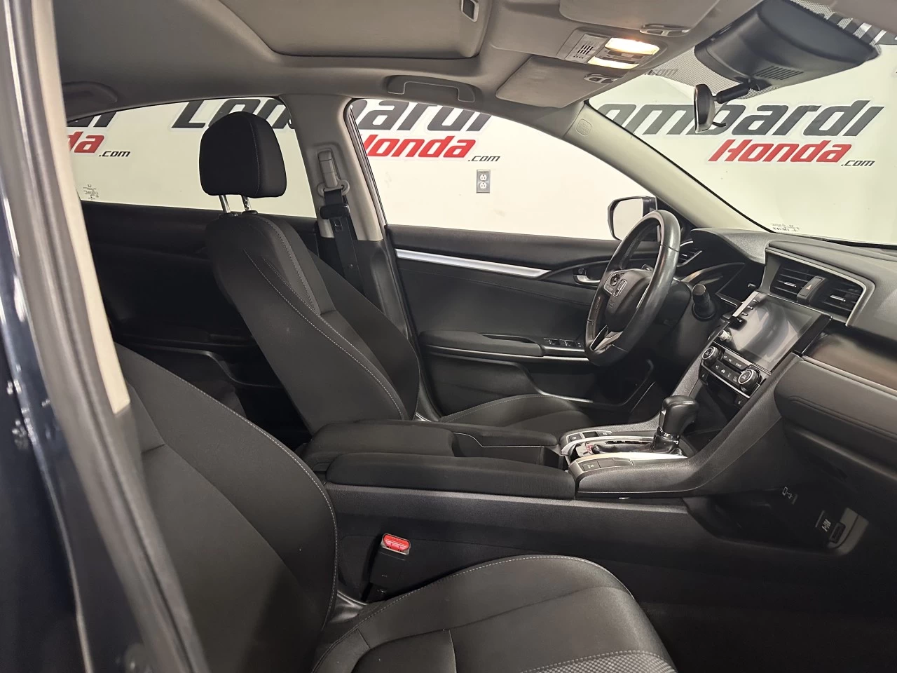 2019 Honda Civic EX Main Image