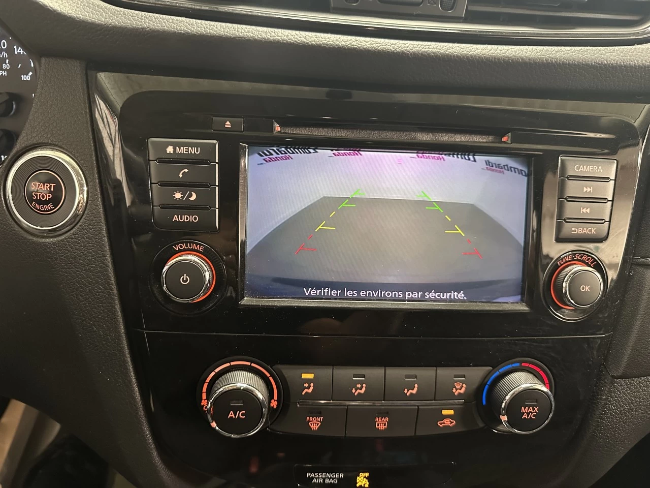 2018 Nissan Rogue SV Image principale