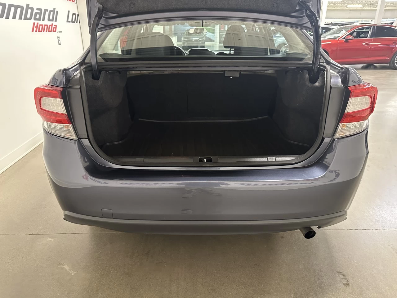 2017 Subaru Impreza Convenience Main Image