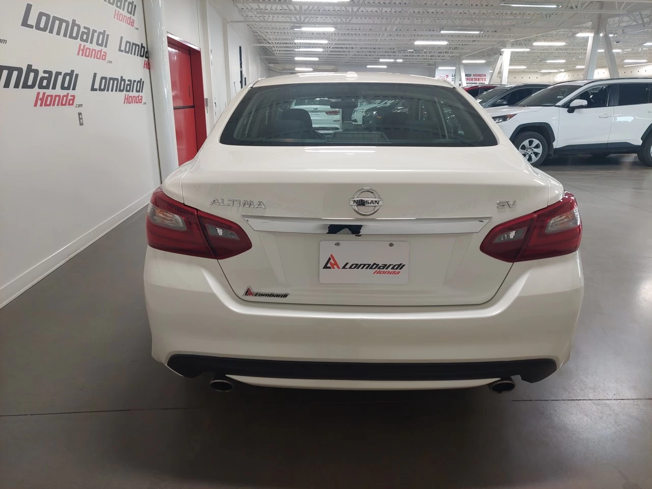 2018 Nissan Altima
                                                    2.5 Main Image