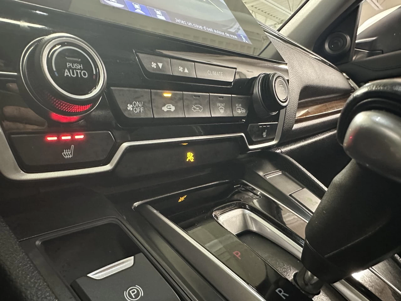 2017 Honda CR-V
                                                    Touring Main Image