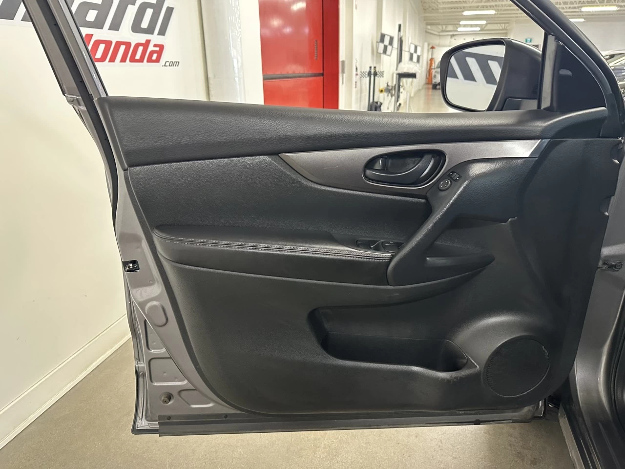 2022 Nissan Qashqai
                                                    S Image principale