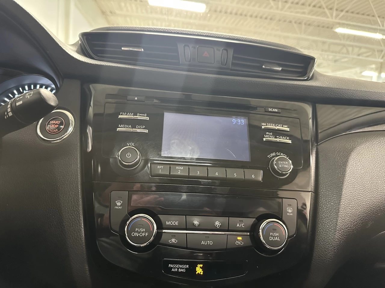 2018 Nissan Qashqai
                                                    SV Main Image
