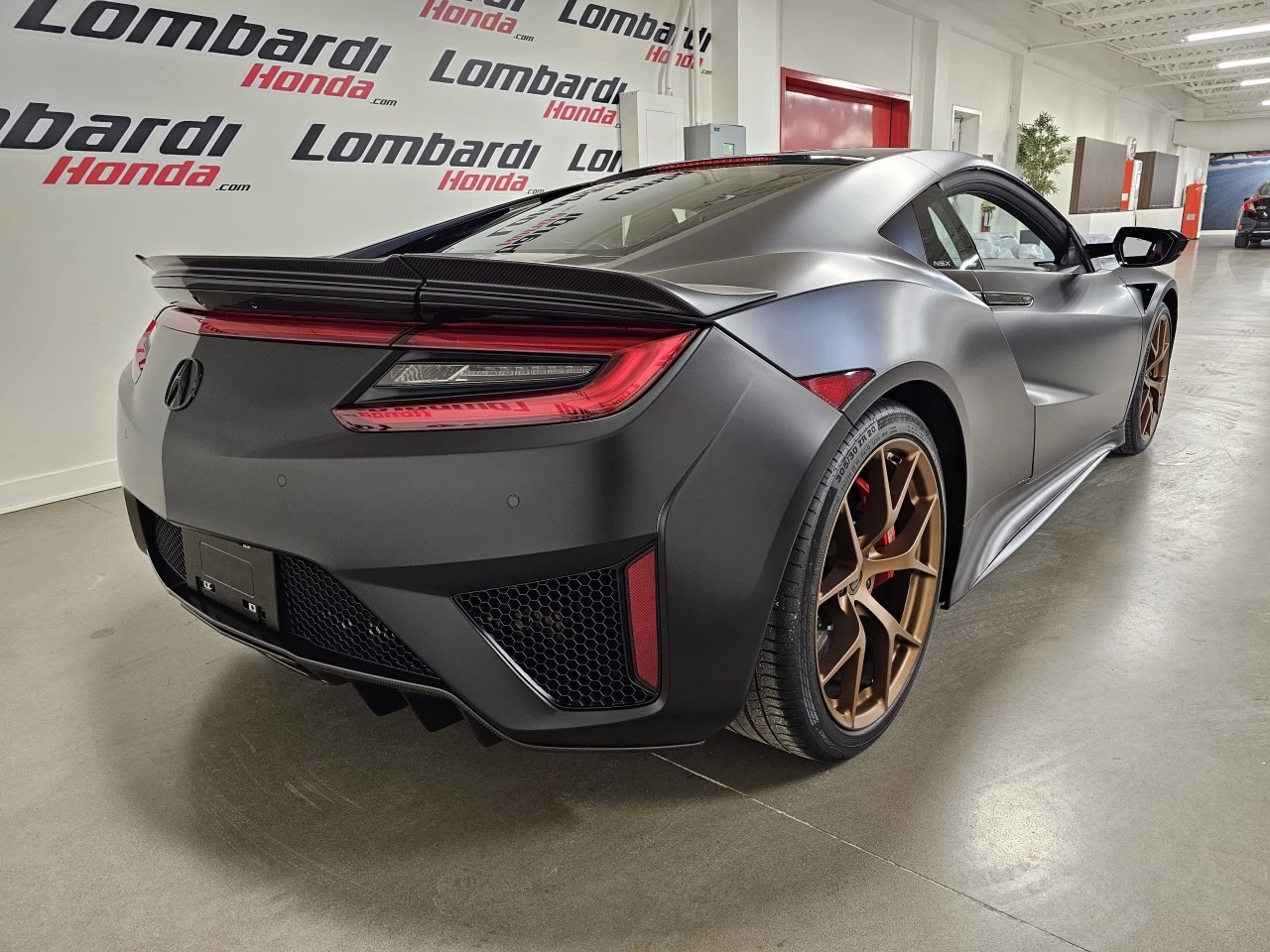 2017 Acura NSX FULL MAT PPF - FULL CARBONE - ORIGINAL - https://www.lombardihonda.com/resize/b990ff35b810a3abc0cc817b2ca24889-1