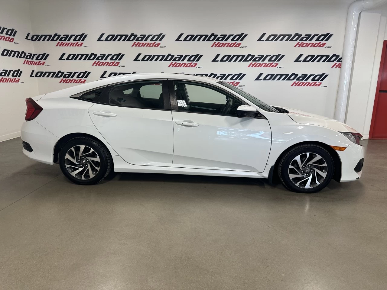 2017 Honda Civic Berline
                                                    EX Image principale