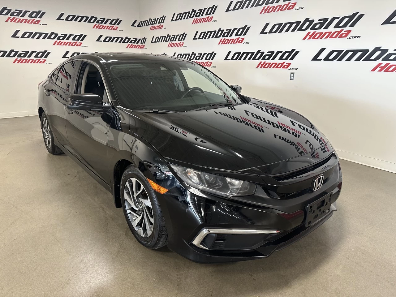 2020 Honda Civic
                                                    EX Main Image