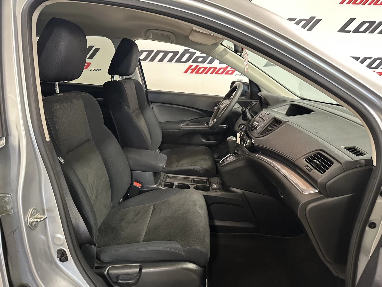 2015 Honda CR-V LX https://www.lombardihonda.com/resize/b990ff35b810a3abc0cc817b2ca24889-1