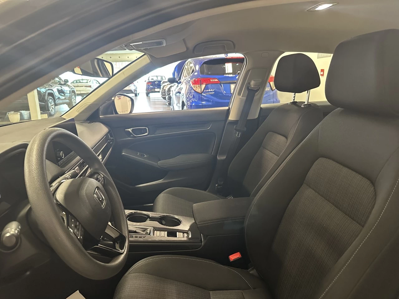 2022 Honda Civic
                                                    LX Image principale