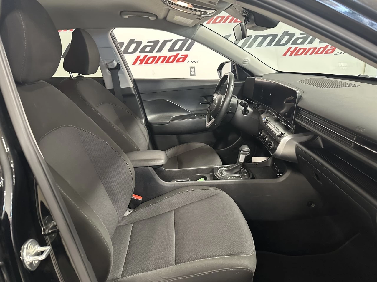 2024 Hyundai Kona Preferred Main Image