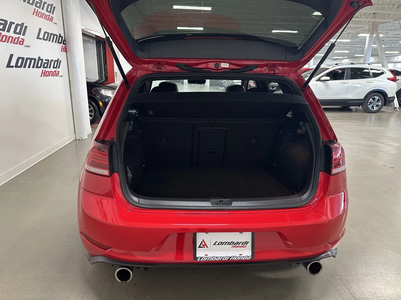 2019 Volkswagen Golf Auto Main Image