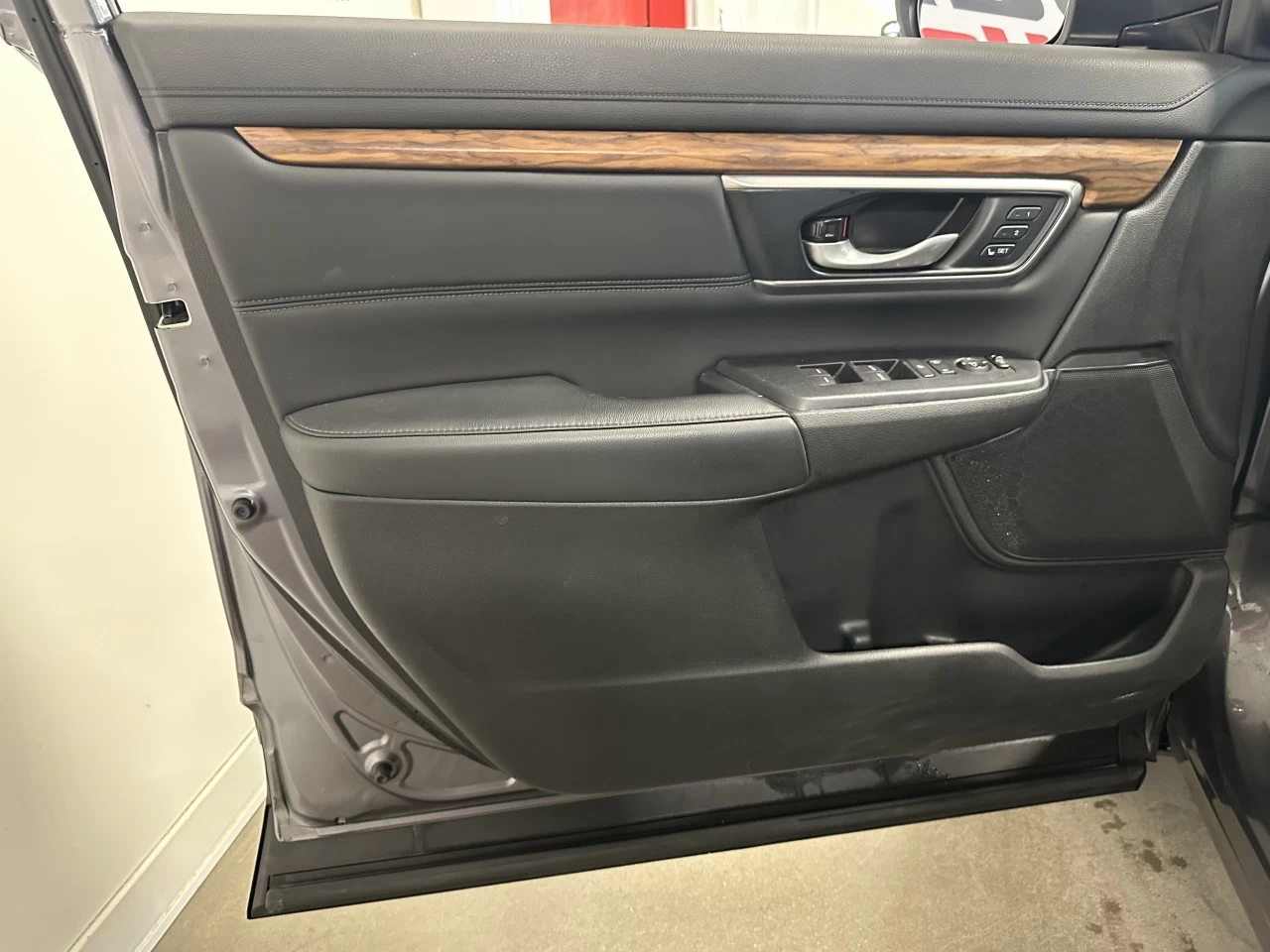 2021 Honda CR-V Touring/Black Edition Image principale