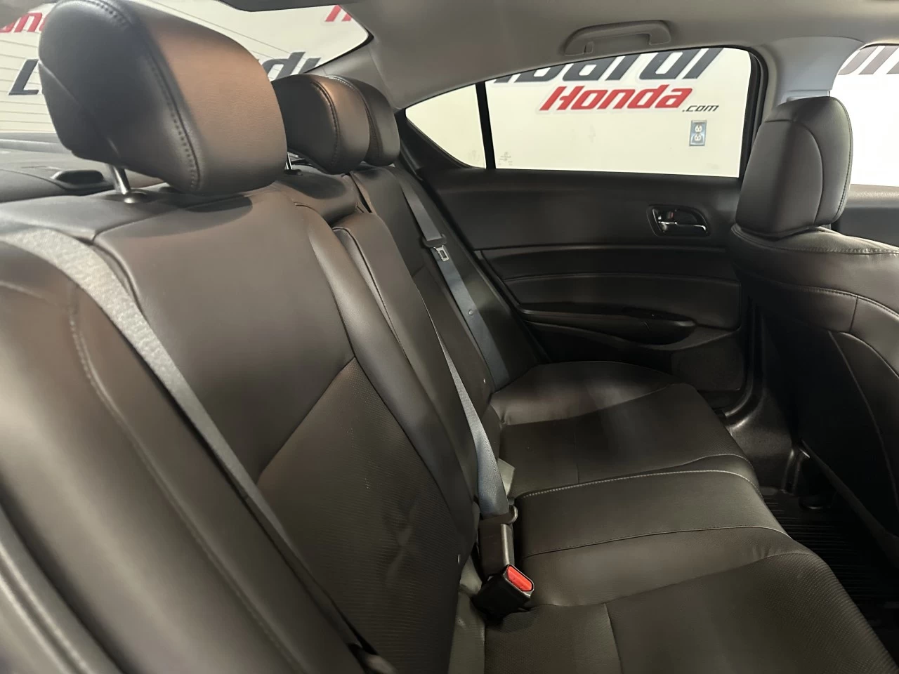 2017 Acura ILX Technology Pkg/Premium Main Image