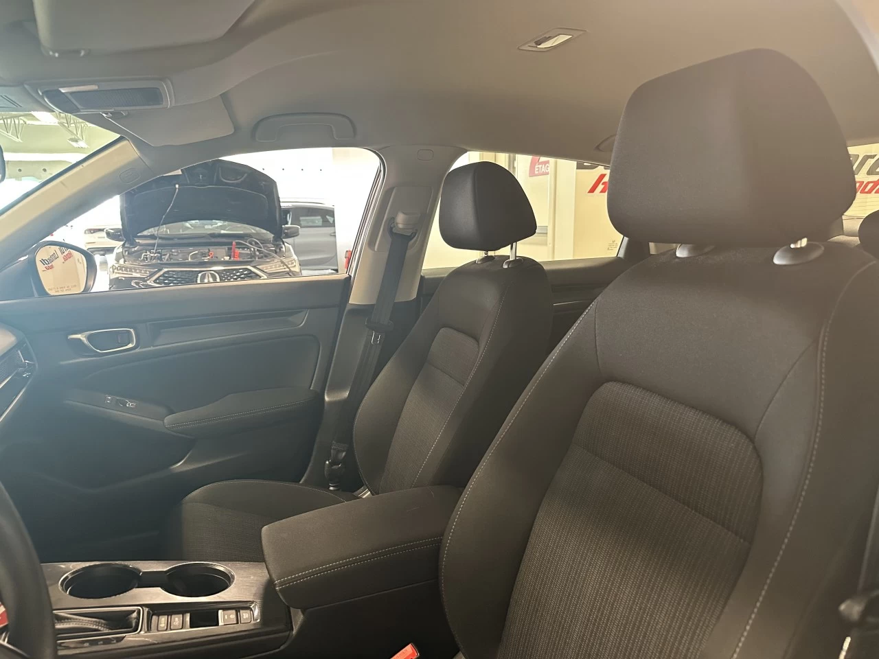 2022 Honda Civic
                                                    LX Main Image