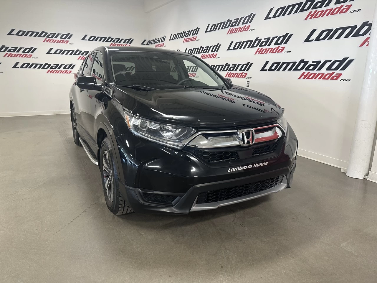 2018 Honda CR-V LX https://www.lombardihonda.com/resize/b990ff35b810a3abc0cc817b2ca24889-1