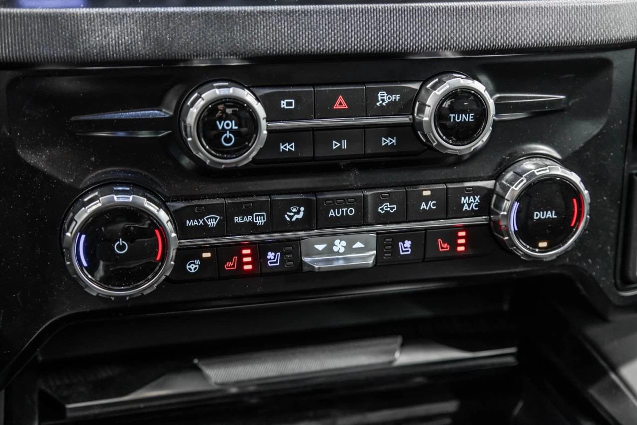 2025 Ford F-250 Platinum Main Image