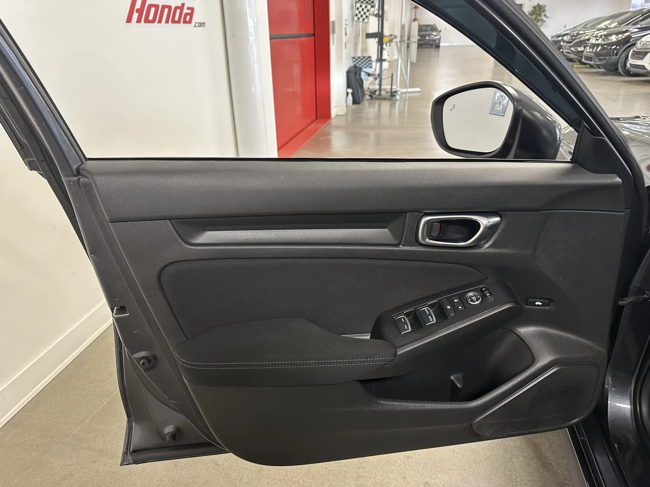 2022 Honda Civic
                                                    LX Image principale