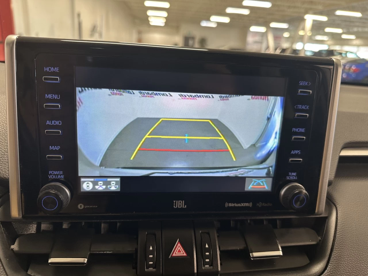 2021 Toyota RAV4
                                                    Limited Image principale