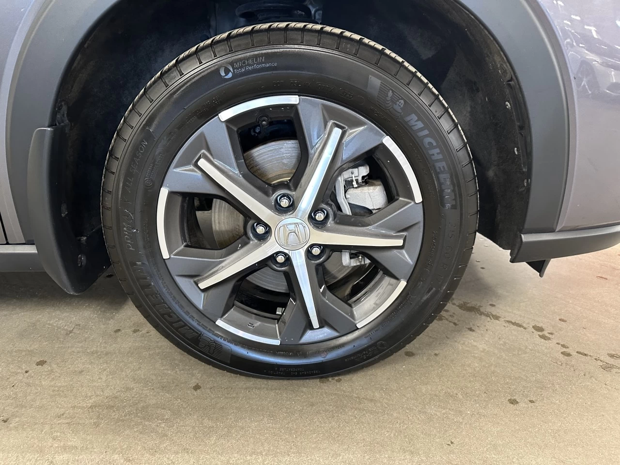 2023 Honda HR-V Sport https://www.lombardihonda.com/resize/b990ff35b810a3abc0cc817b2ca24889-1