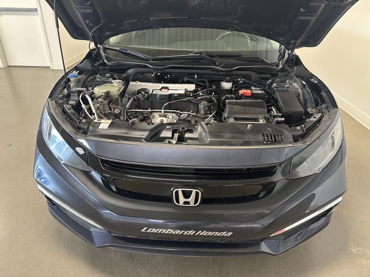 2021 Honda Civic
                                                    EX Main Image
