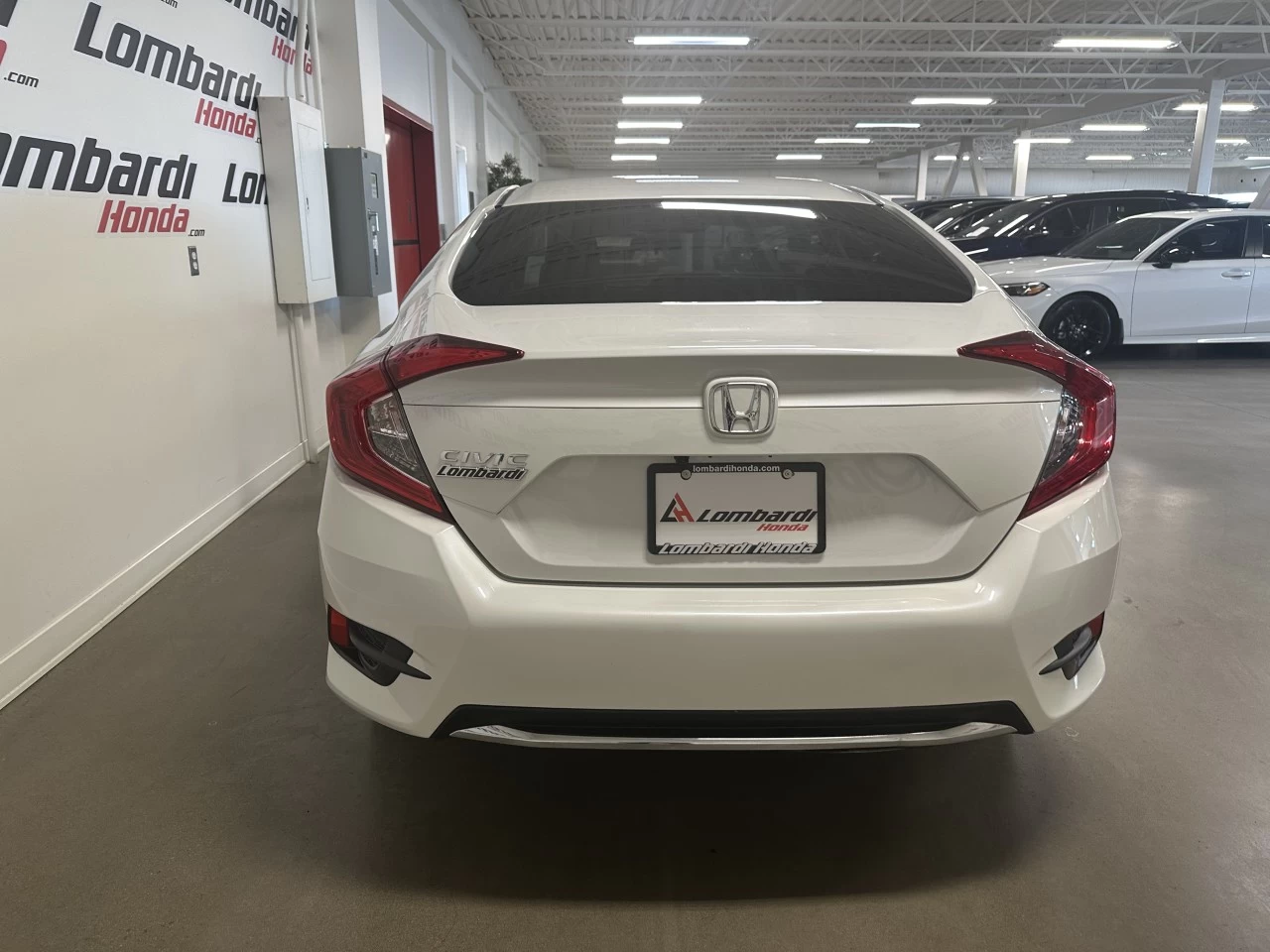 2020 Honda Civic
                                                    LX Image principale