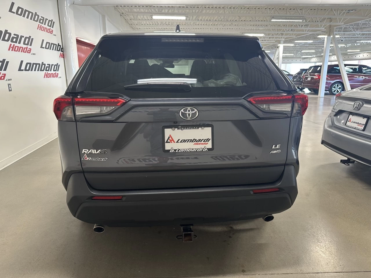 2023 Toyota RAV4
                                                    LE Image principale