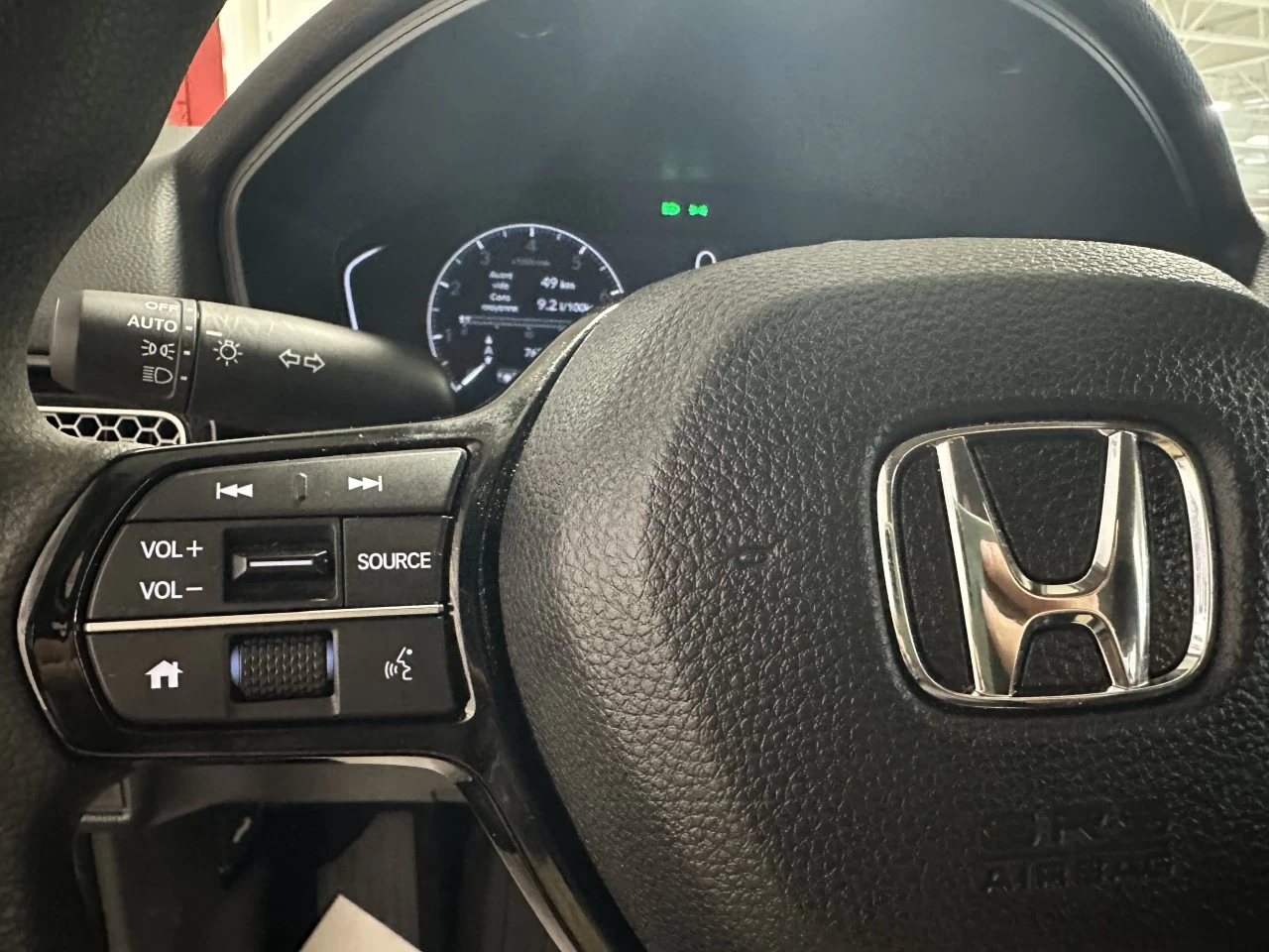 2023 Honda Civic LX Image principale