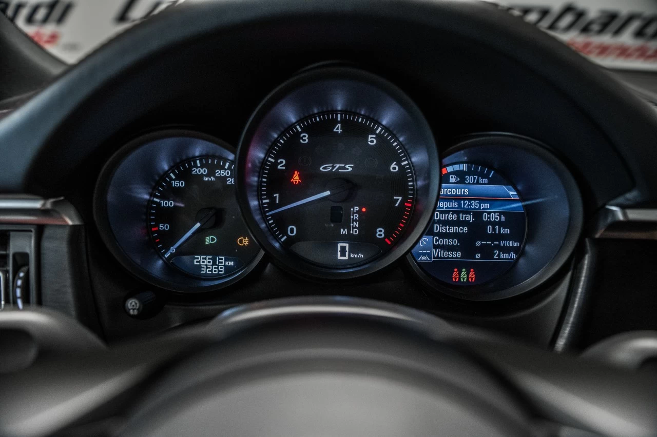 2024 Porsche Macan GTS https://www.lombardihonda.com/resize/b990ff35b810a3abc0cc817b2ca24889-1