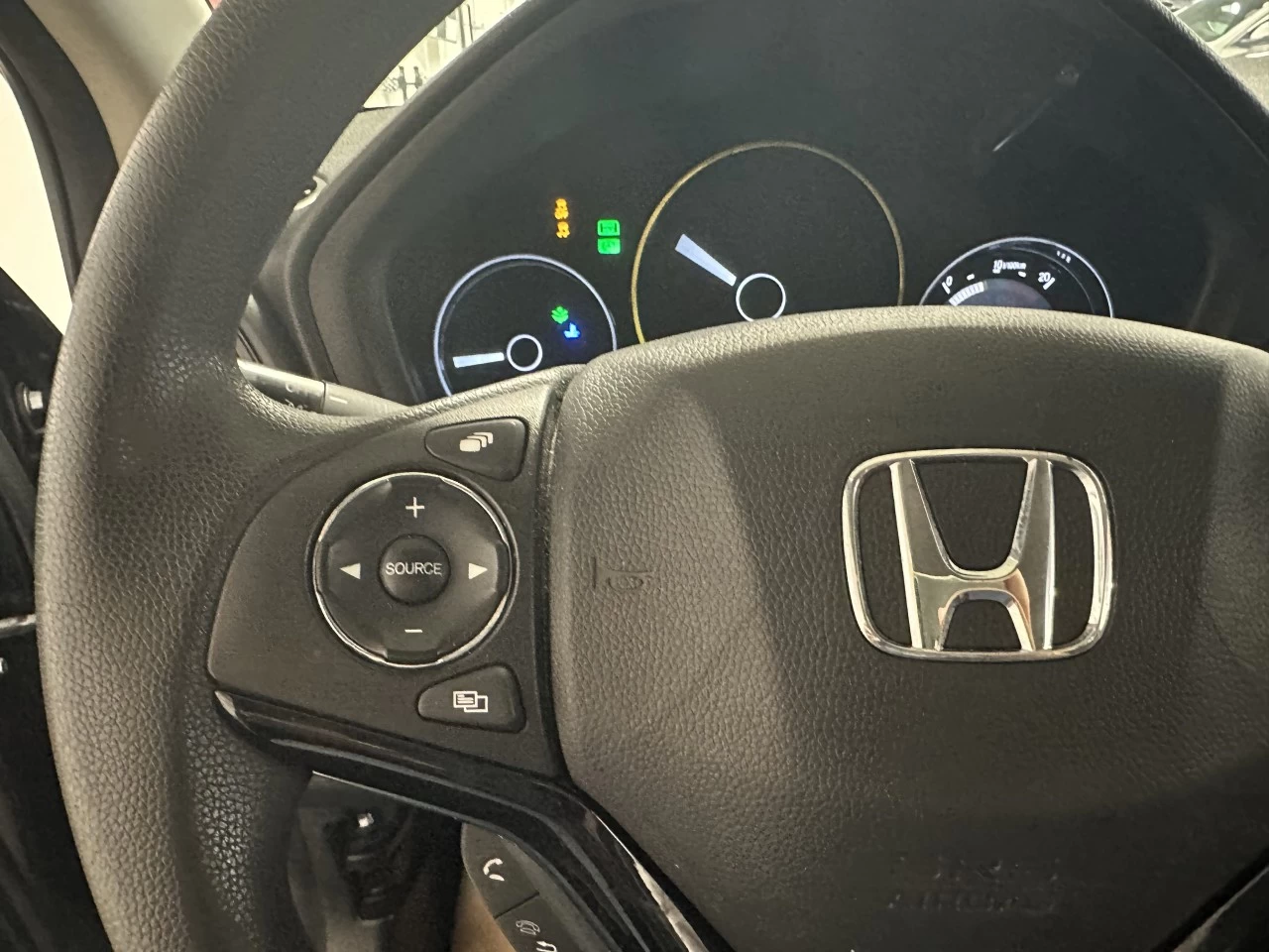 2016 Honda HR-V
                                                    LX Main Image