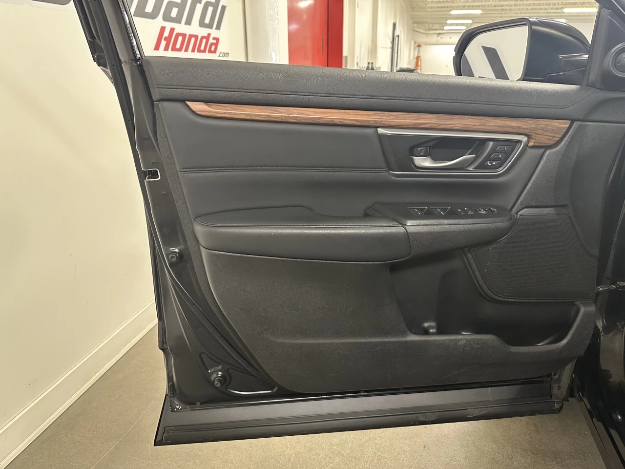 2022 Honda CR-V
                                                    EX-L Main Image