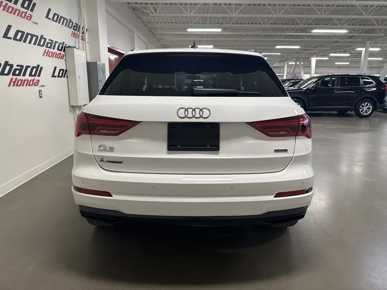 2022 Audi Q3 Komfort Main Image