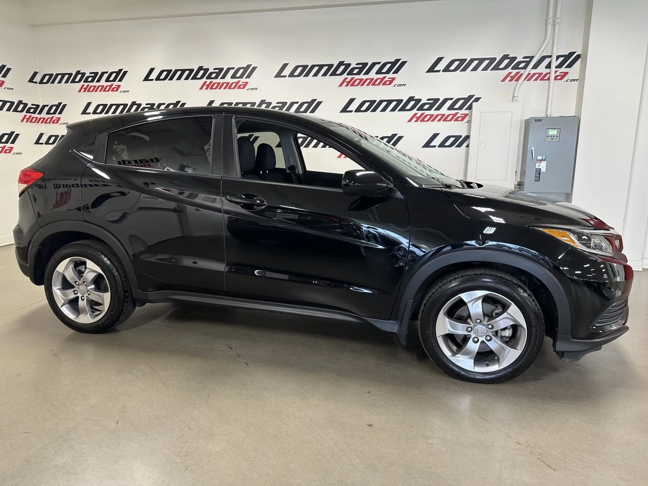 2022 Honda HR-V LX Main Image