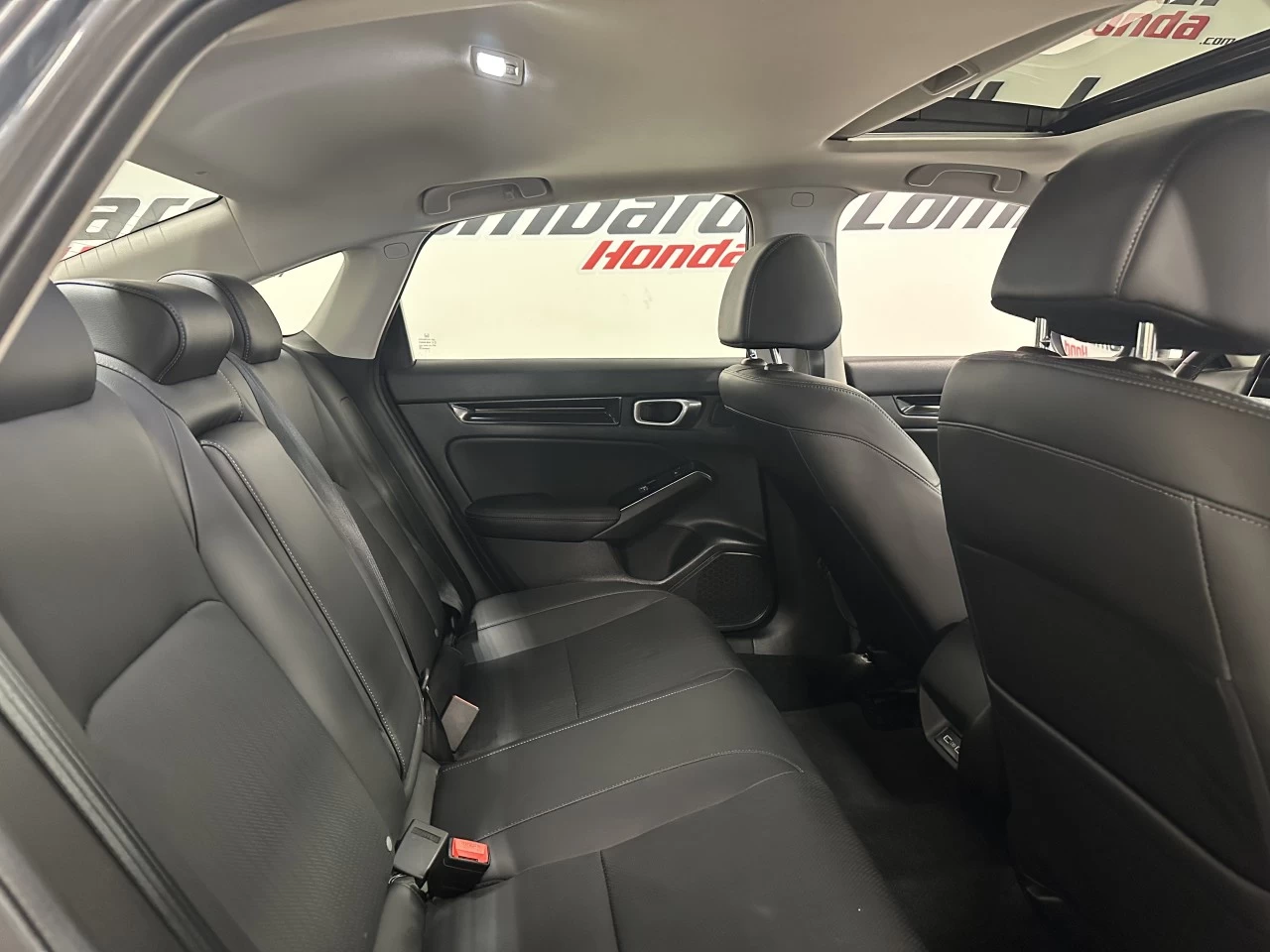 2024 Honda Civic Touring Image principale