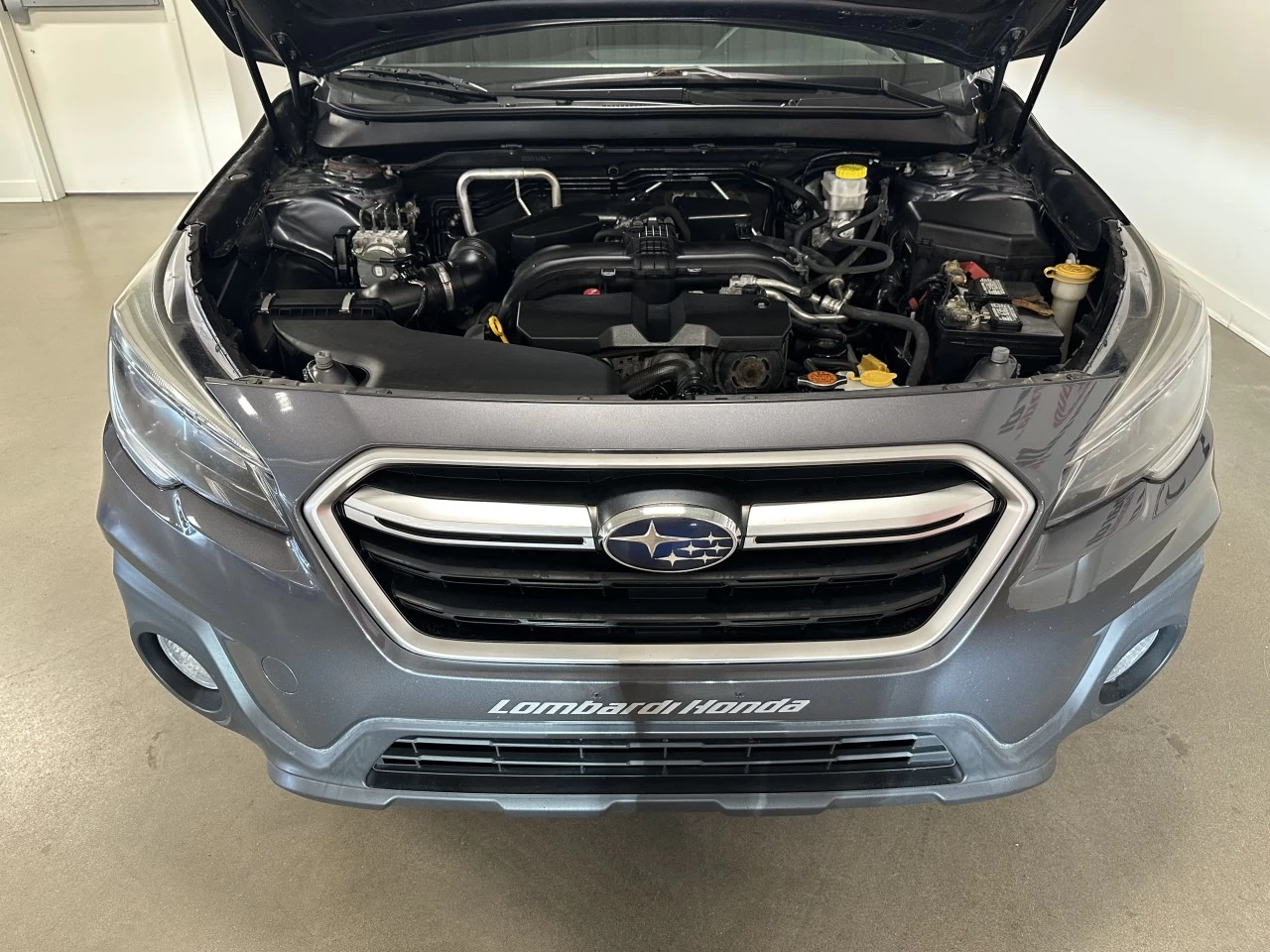 2018 Subaru Outback
                                                    2.5i Image principale
