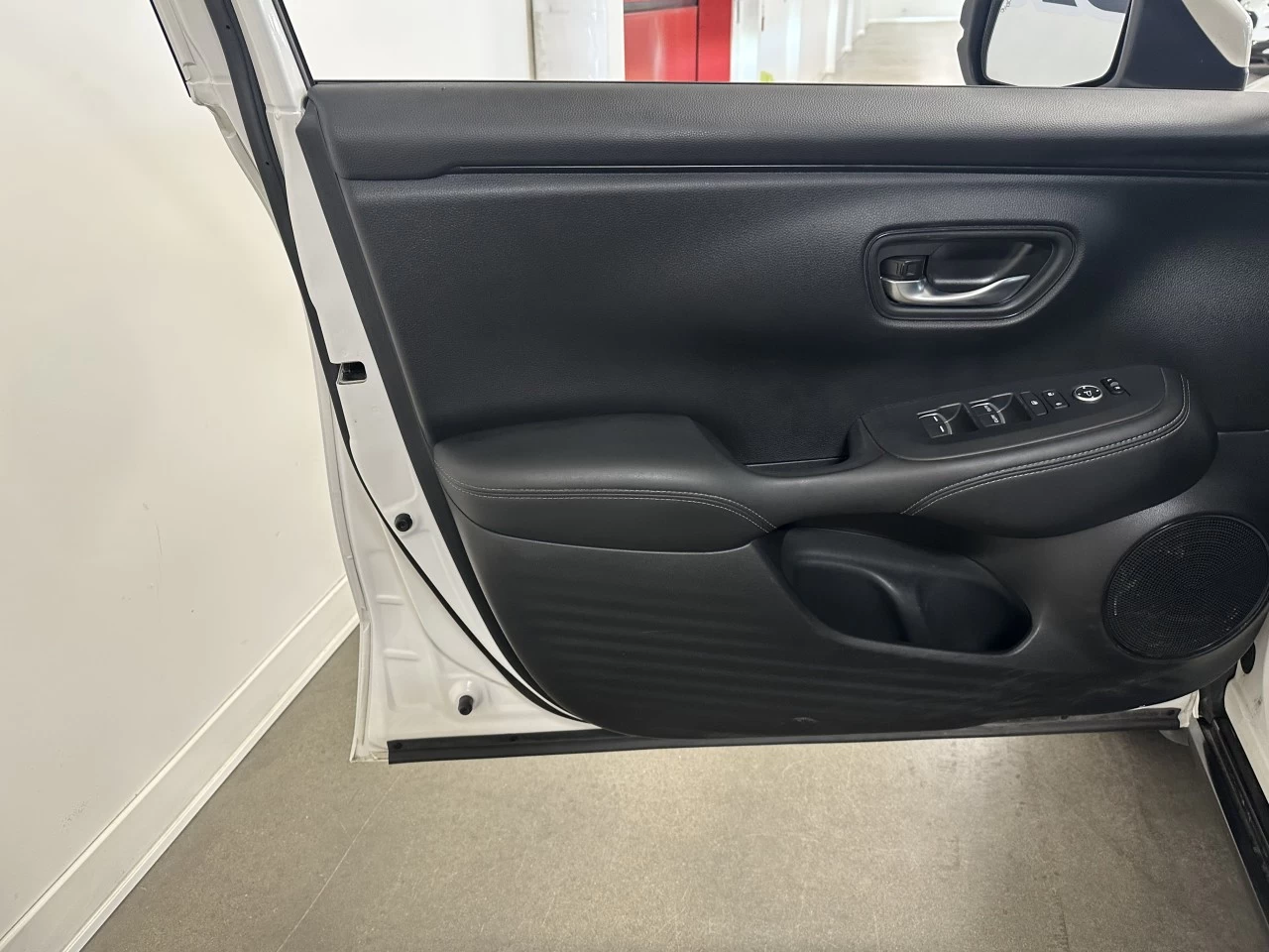 2023 Honda HR-V EX-L Navi Main Image