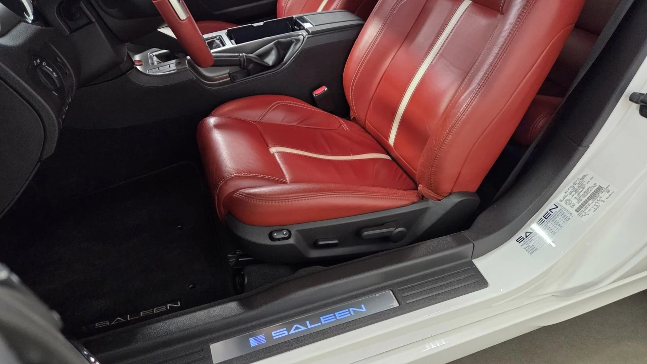 2011 Ford Mustang GT Image principale