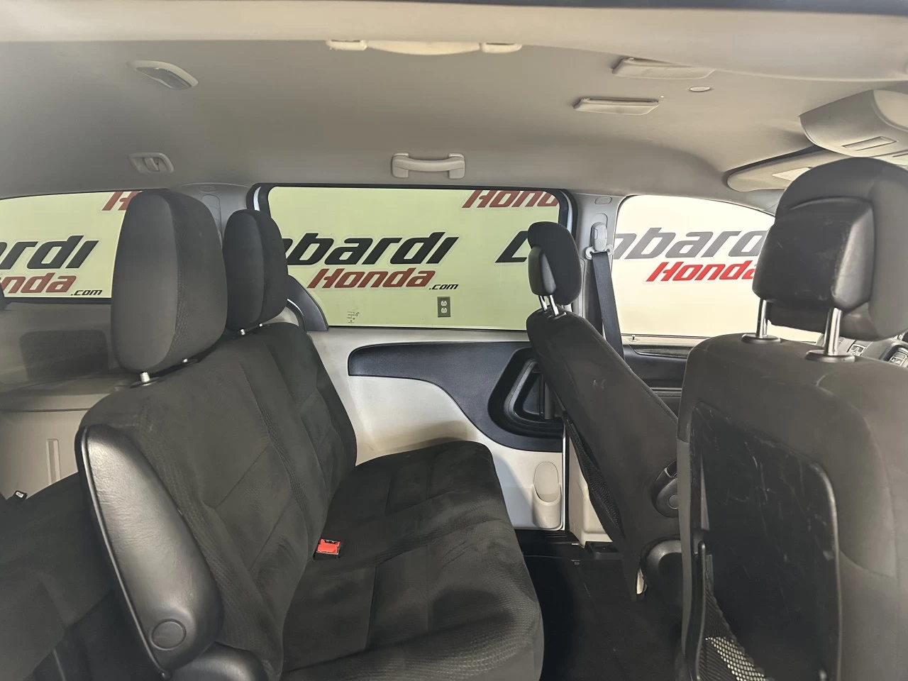 2017 Dodge Grand Caravan Canada Value Package Main Image