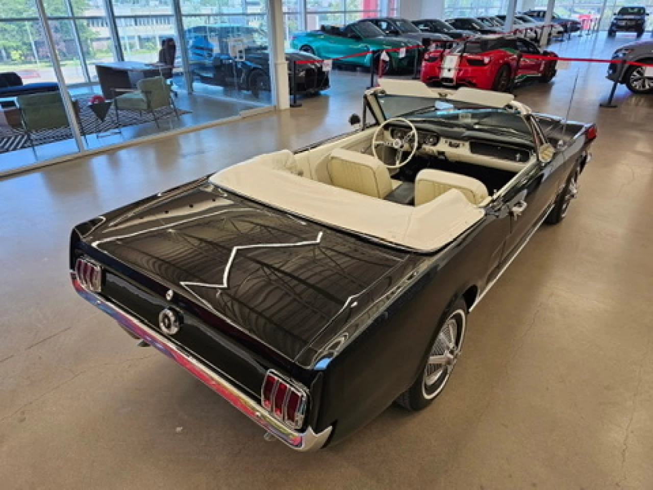 1965 Ford Mustang Ford Mustang Convertible Image principale
