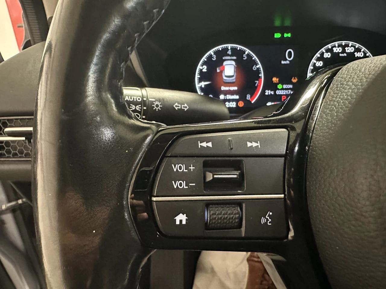 2024 Honda HR-V EX-L Navi https://www.lombardihonda.com/resize/b990ff35b810a3abc0cc817b2ca24889-1