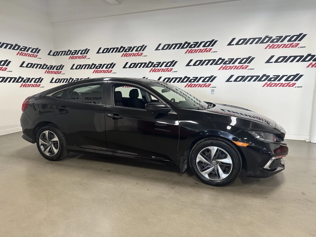 2021 Honda Civic
                                                    LX Main Image